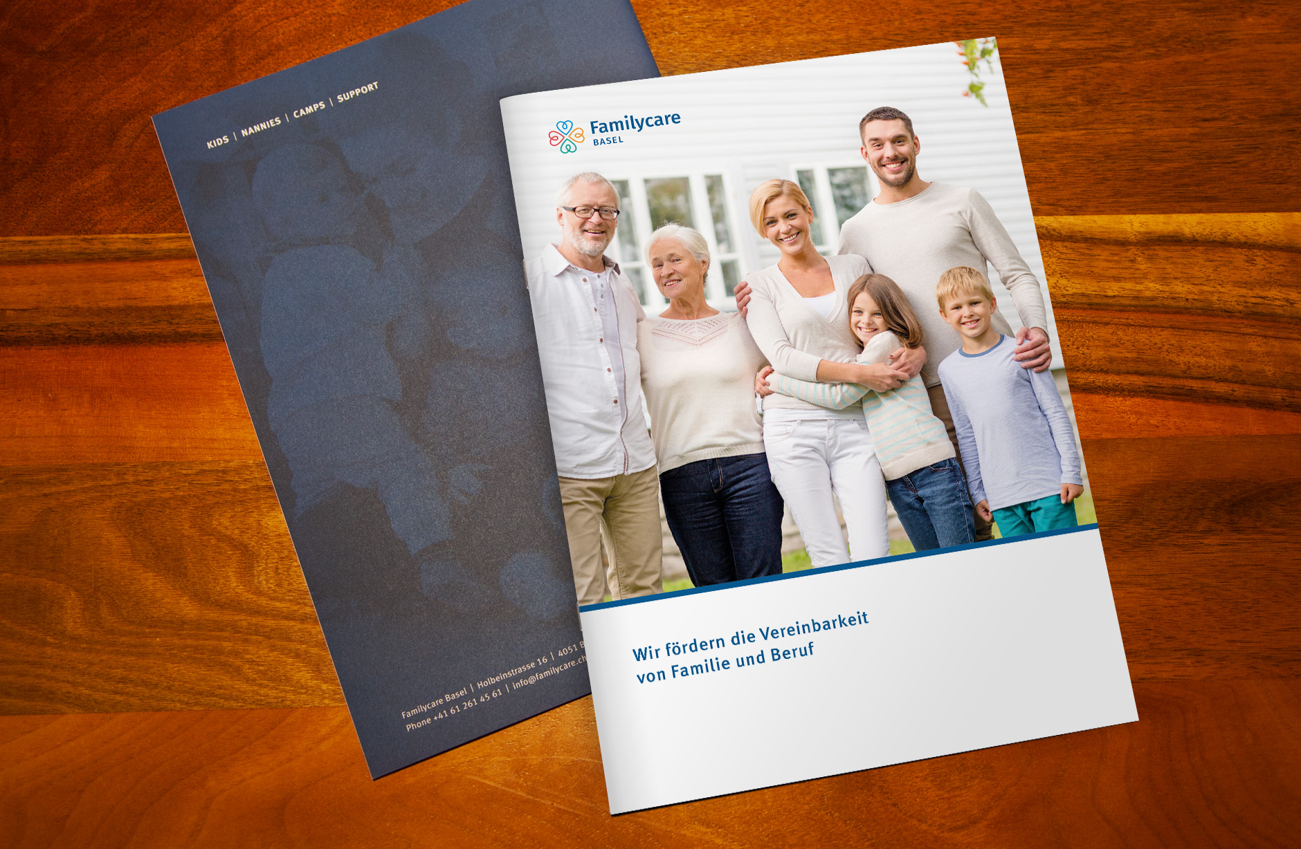 Familycare Basel Unternehmensbroschüre – Newsign Grafik